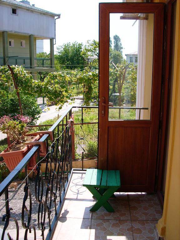 Deluxe Guest House Kwariati Zimmer foto